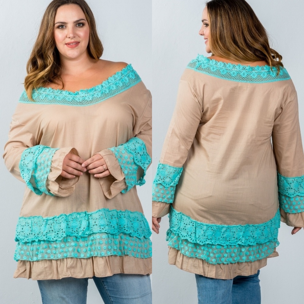 💙PLUS Beige Tunic Top with Aqua Crochet Lace